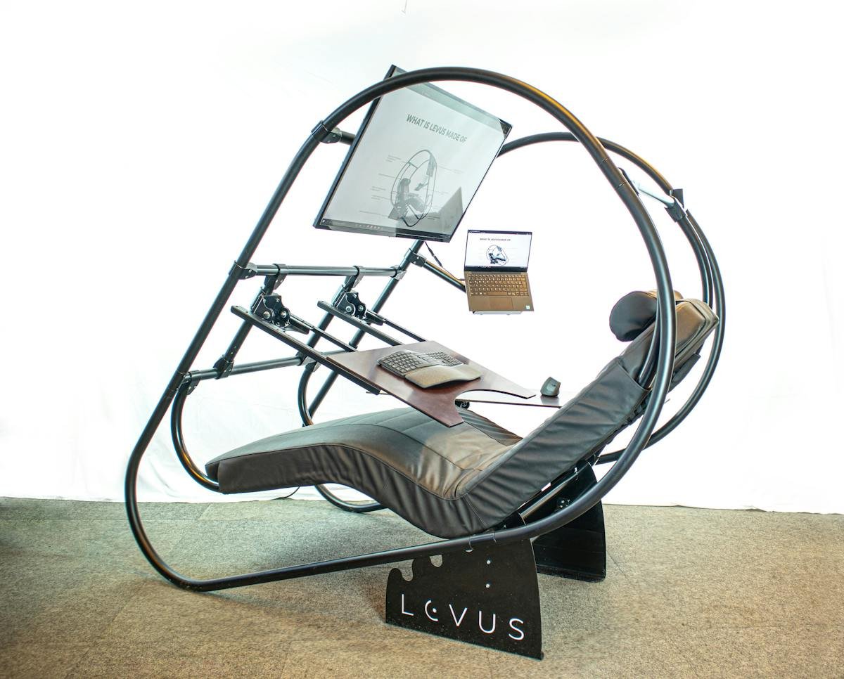 Levus — zero gravity work station