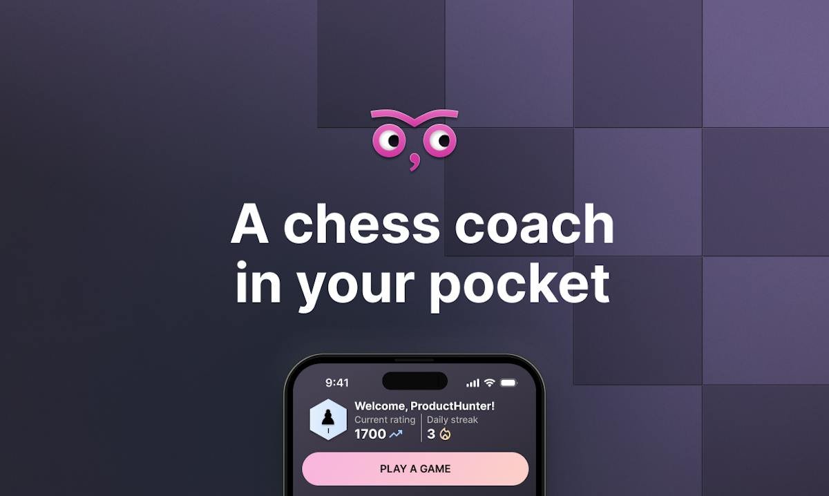 Noctie — chess board with move evaluations and owl mascot